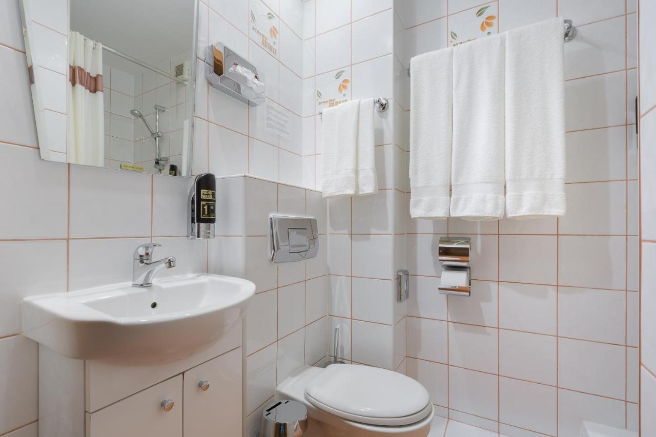 Gosciniec Mala Bawaria Otel Szklarska Poreba Oda fotoğraf